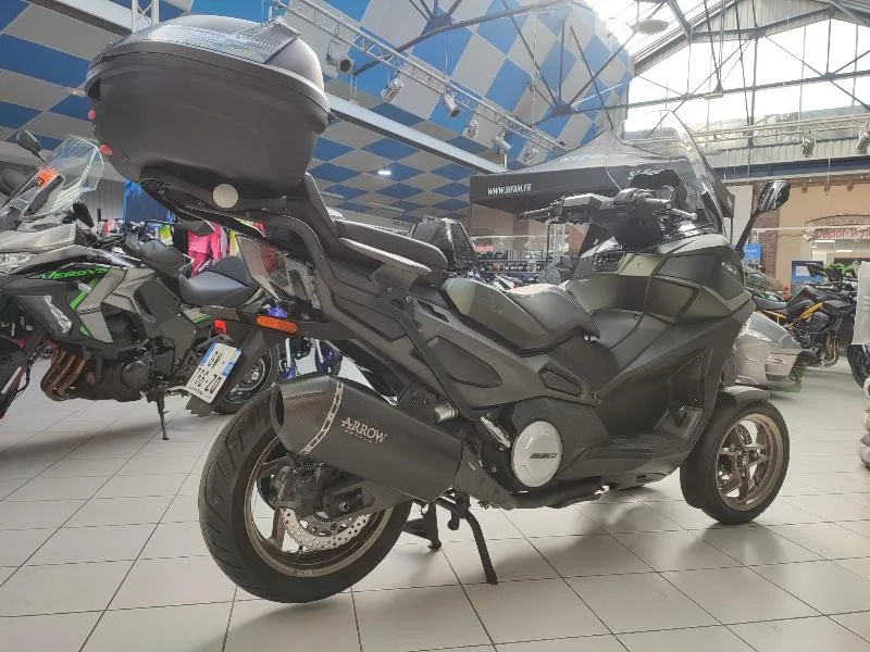 CV3 550