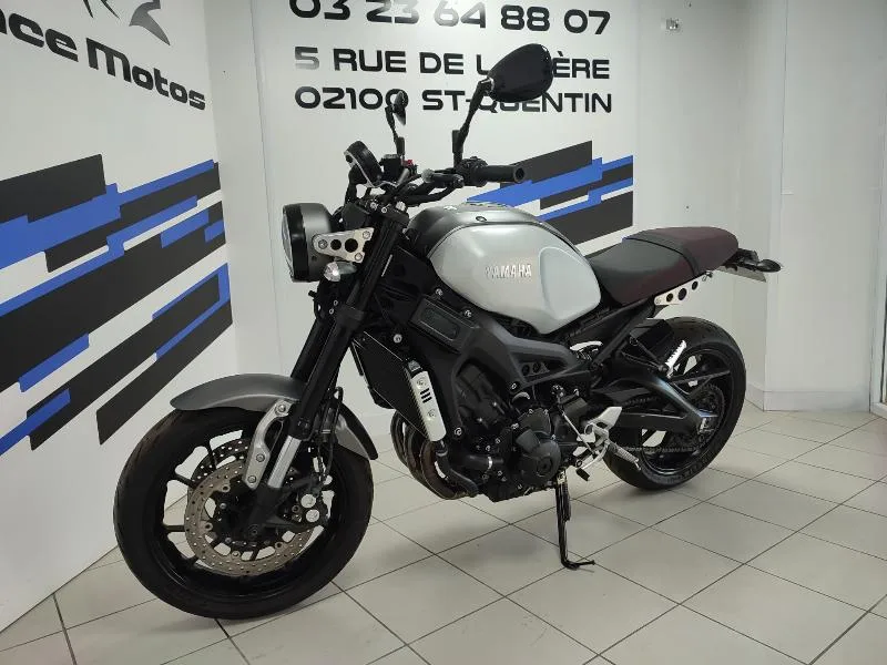 XSR 900