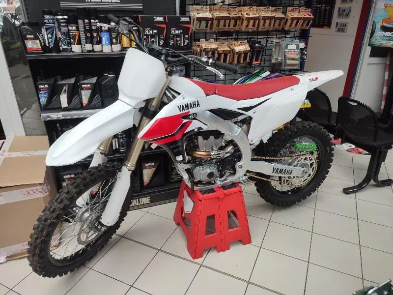 YZF 250 70TH