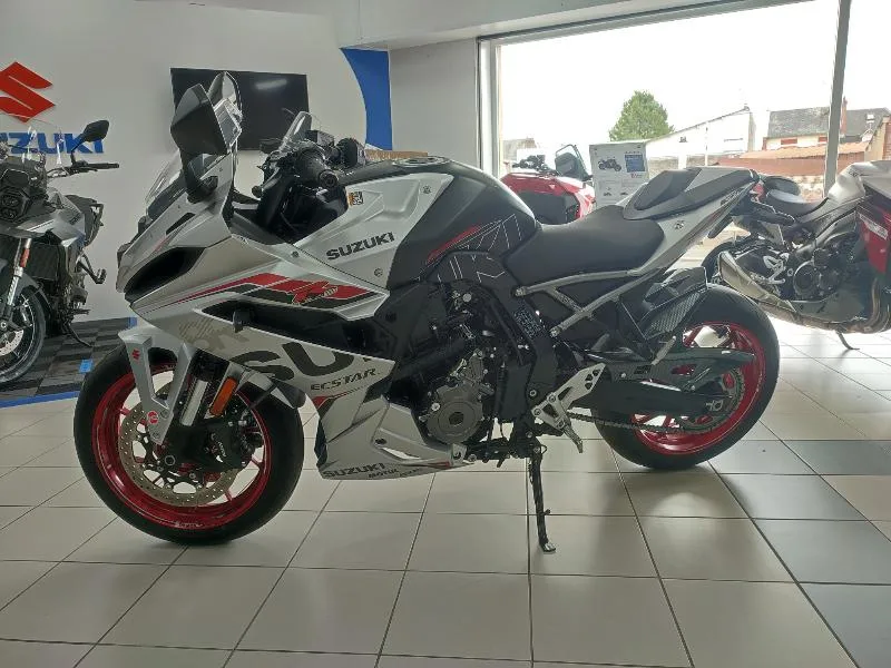 GSX8R
