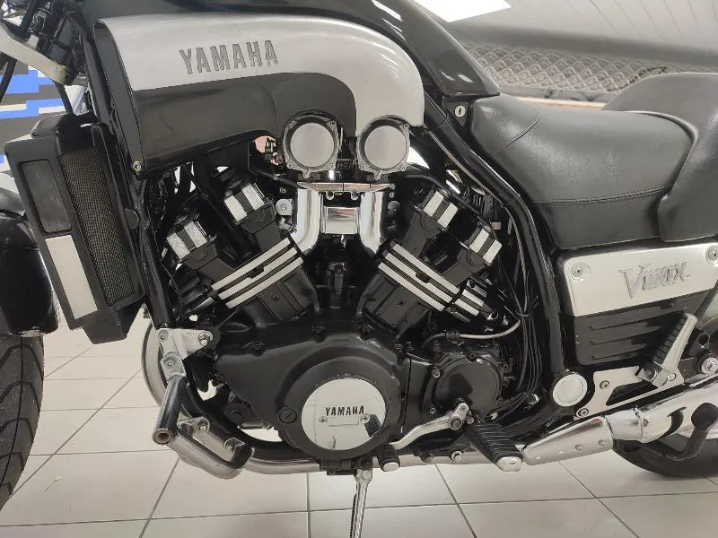 VMAX 1200