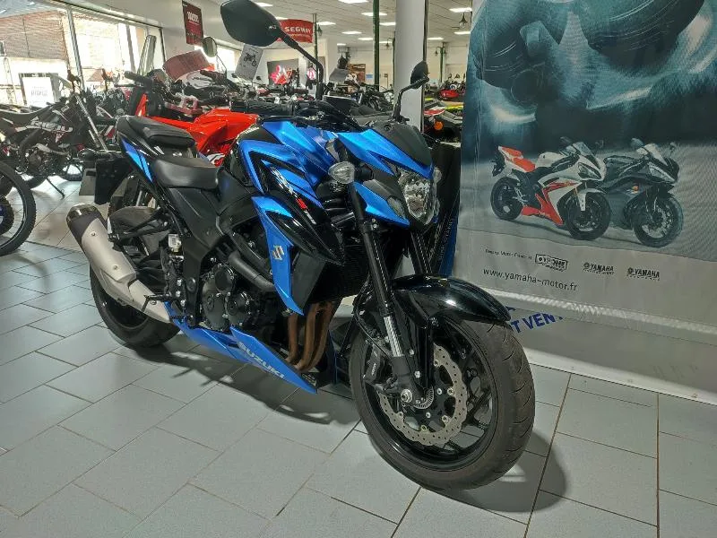 GSXS 750