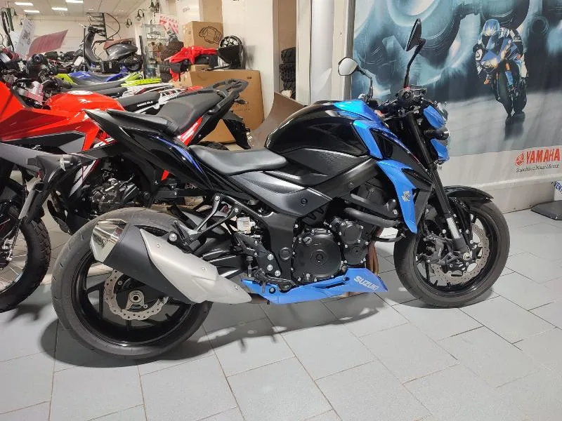 GSXS 750