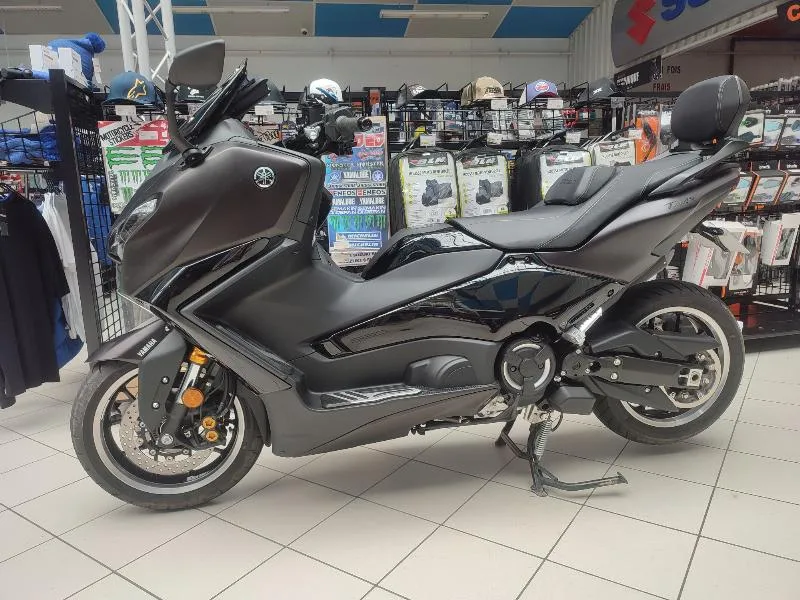 XP TMAX 560 TECH MAX