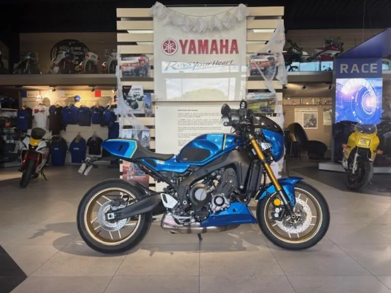 XSR 900 CAFE RACER DE DIRECTION 193MOIS DE 2000 D'EQUIPEMENTS  GARANTIE CONSTRUC