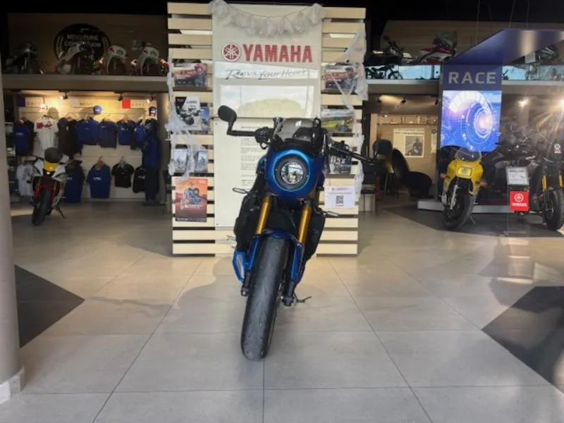 XSR 900 CAFE RACER DE DIRECTION 193MOIS DE 2000 D'EQUIPEMENTS  GARANTIE CONSTRUC
