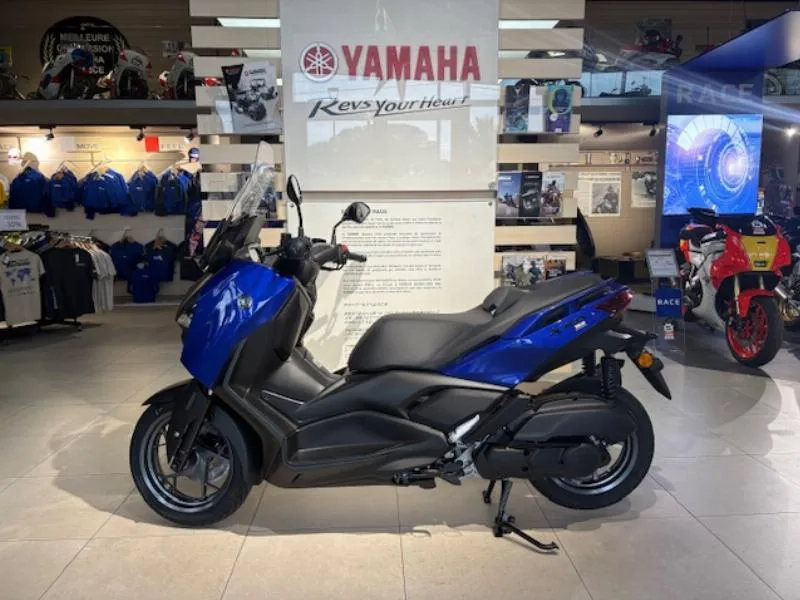 PROMOTION XMAX 125 ICON BLUE 2026 81MOIS GTIE 5 ANS