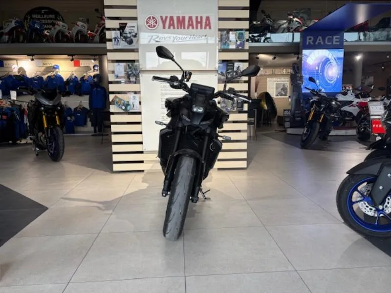 MT09