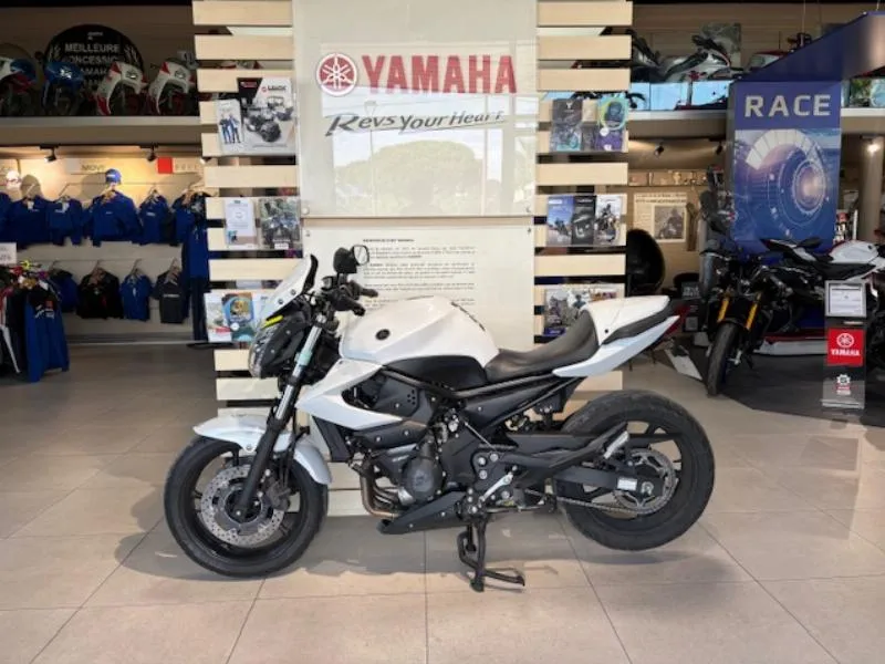 XJ6 A2 2011 77emois GARANTIE 12 MOIS
