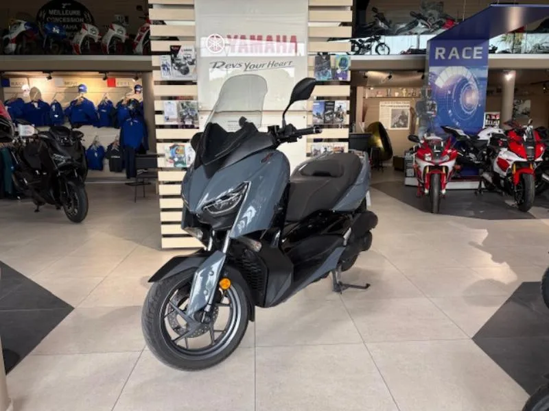 XMAX 125 TECH MAX