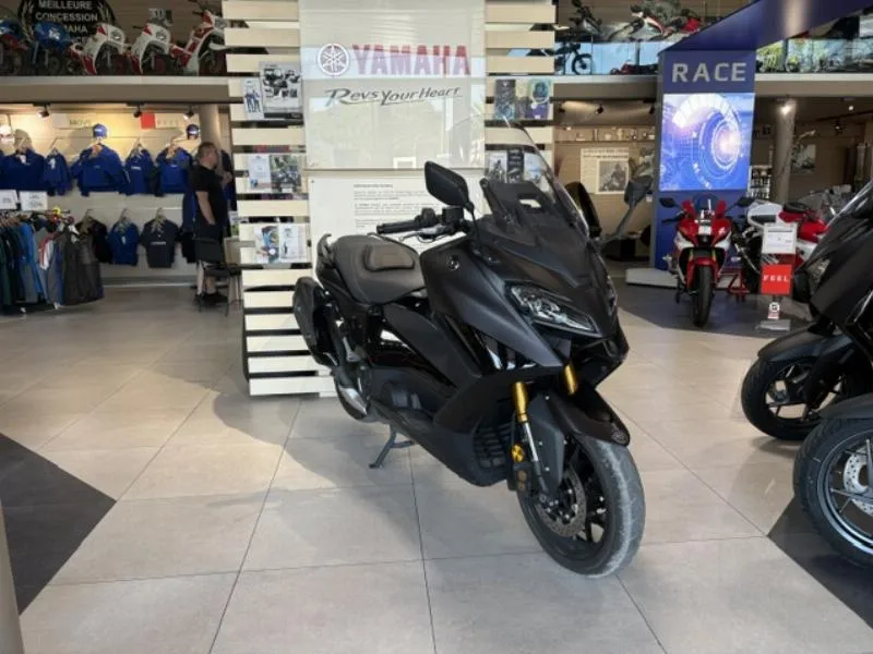 XP TMAX 560 TECH MAX