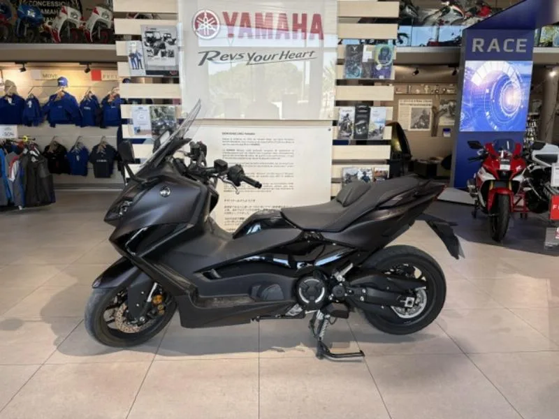 XP TMAX 560 TECH MAX