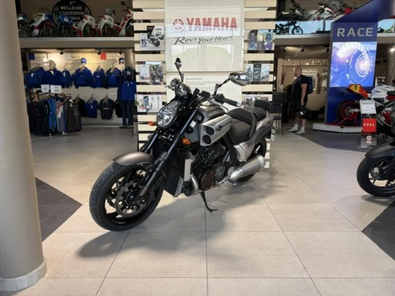 VMAX 1700