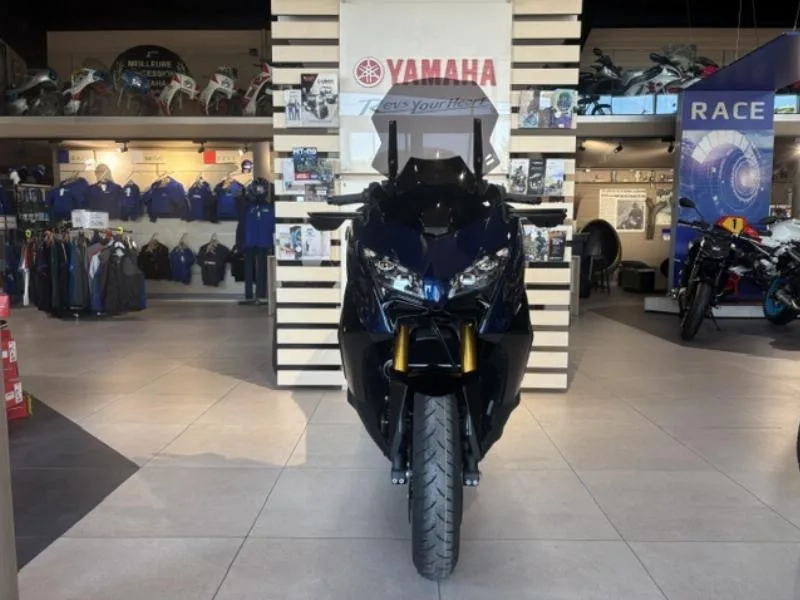 XP TMAX 560 TECH MAX