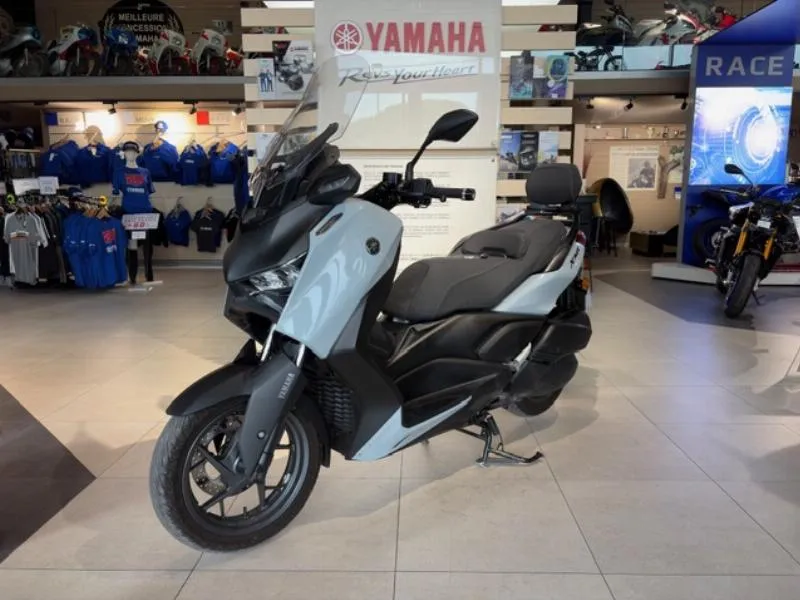 XMAX 300 TECH MAX 
