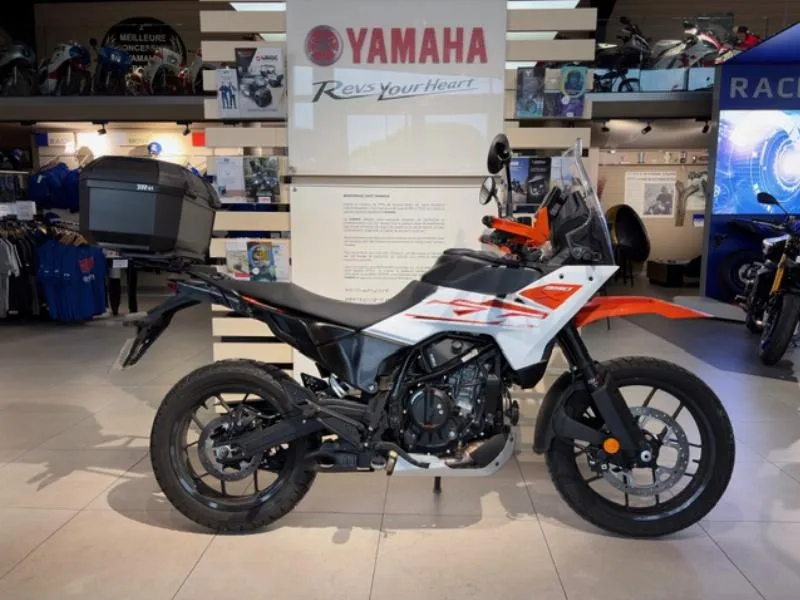 390 ADVENTURE