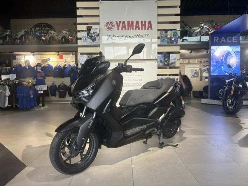 XMAX 125 TECH MAX