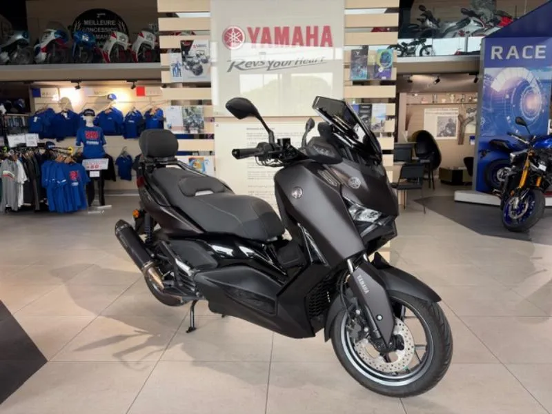 XMAX 125 TECH MAX