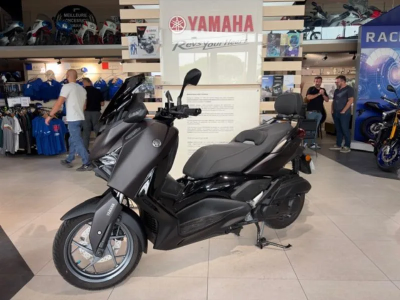 XMAX 125 TECH MAX