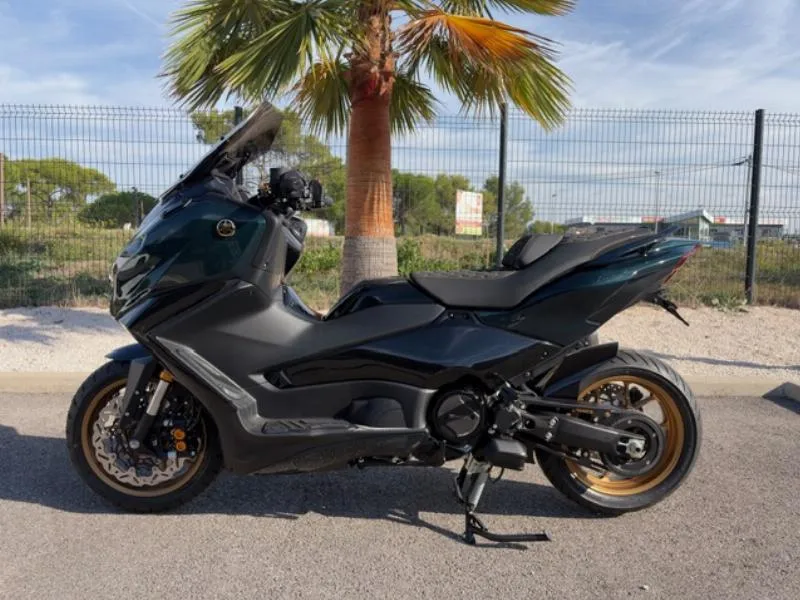 XP TMAX 560 TECH MAX