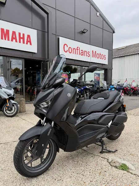 XMAX 300 Tech Max