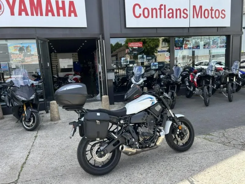 XSR 700 ABS