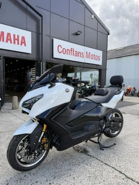 XP TMAX 560 TECH MAX