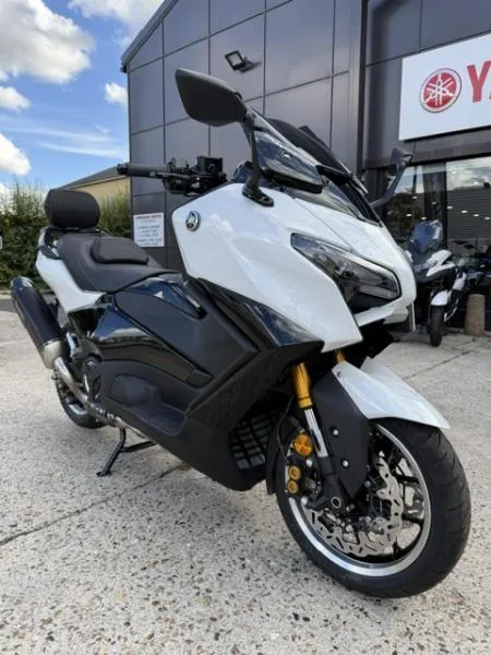 XP TMAX 560 TECH MAX