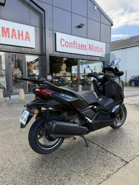 XMAX 300 Tech Max