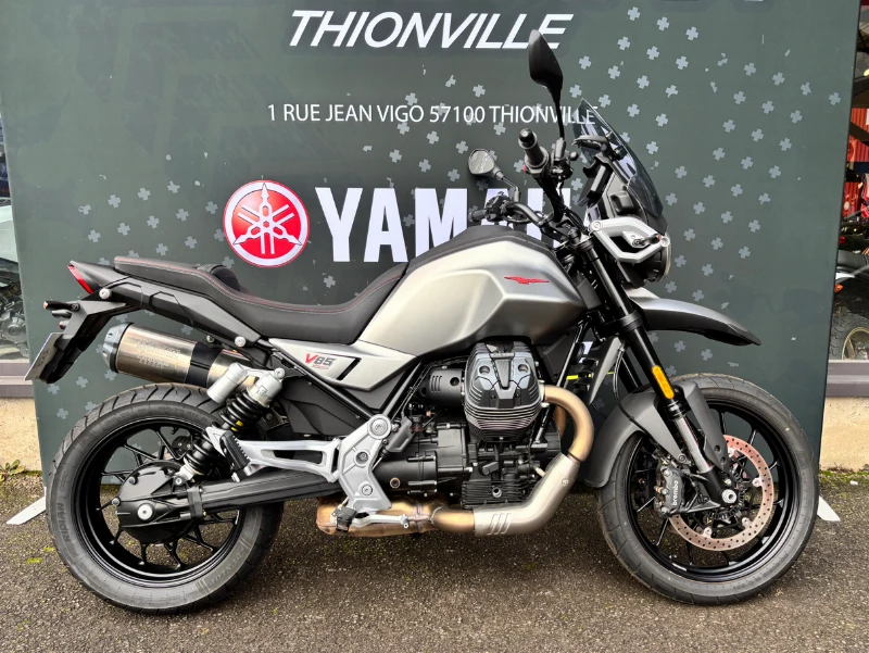 V85 TT STRADA
