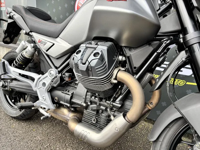 V85 TT STRADA
