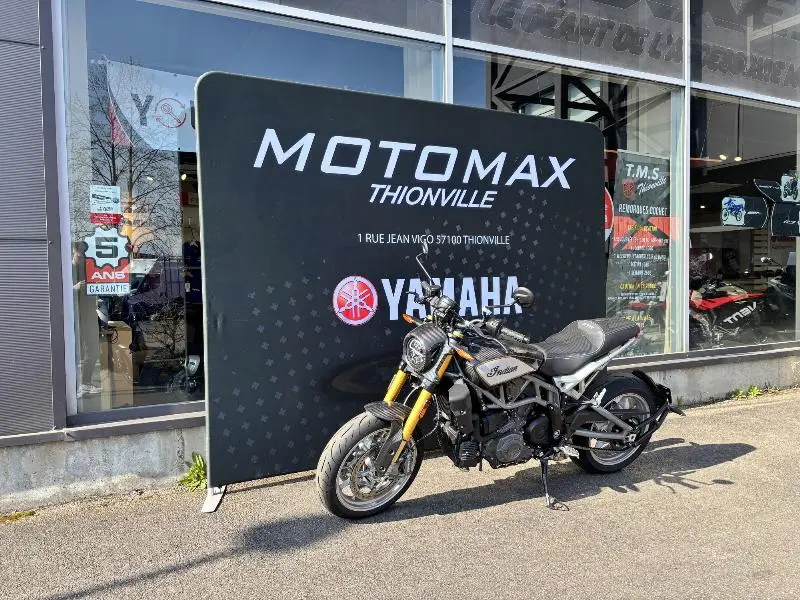 FTR 1200 R CARBON