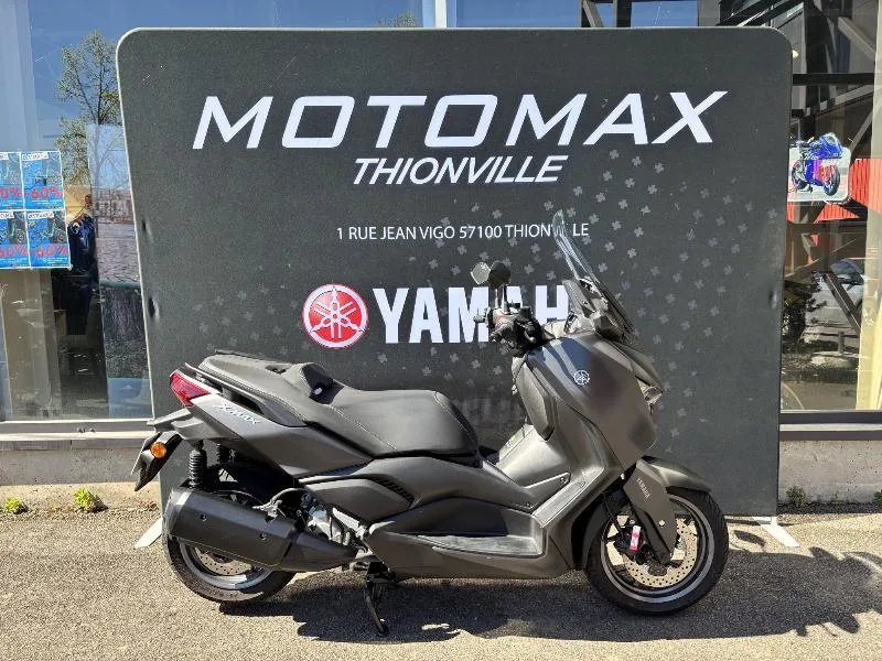 XMAX 300 2023