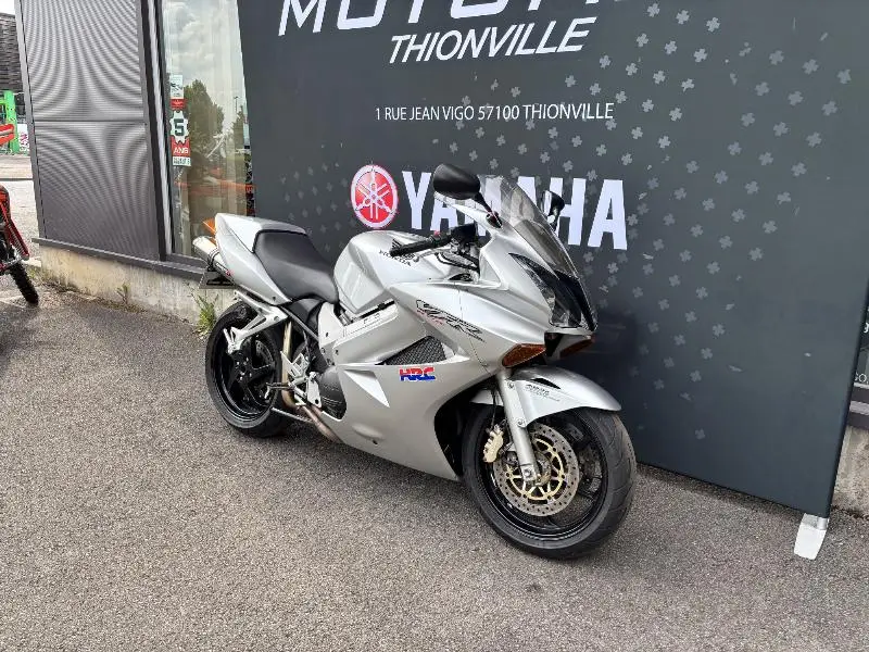 VFR 800 VTEC