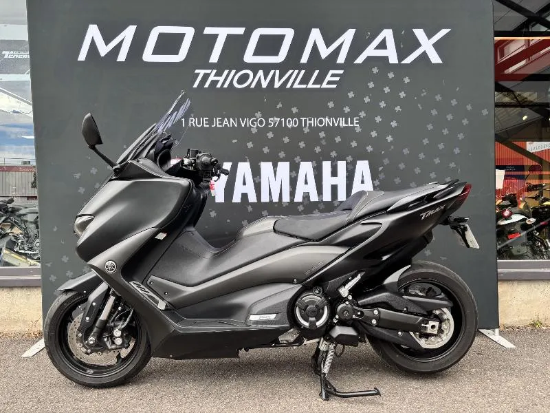 XP TMAX 560