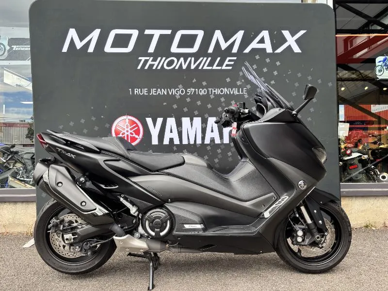 XP TMAX 560