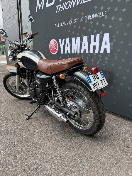 SIX HUNDRED 650
