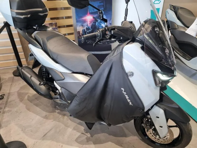 NMAX 125 TECH MAX