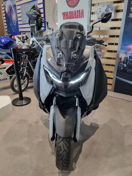 NMAX 125 TECH MAX