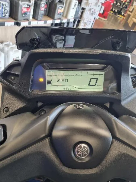 TRICITY 300