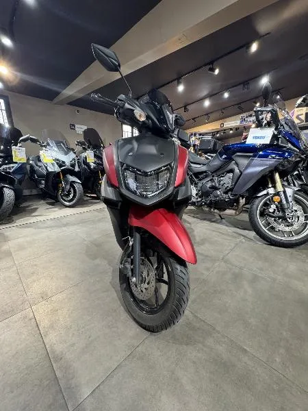 RayZR 125