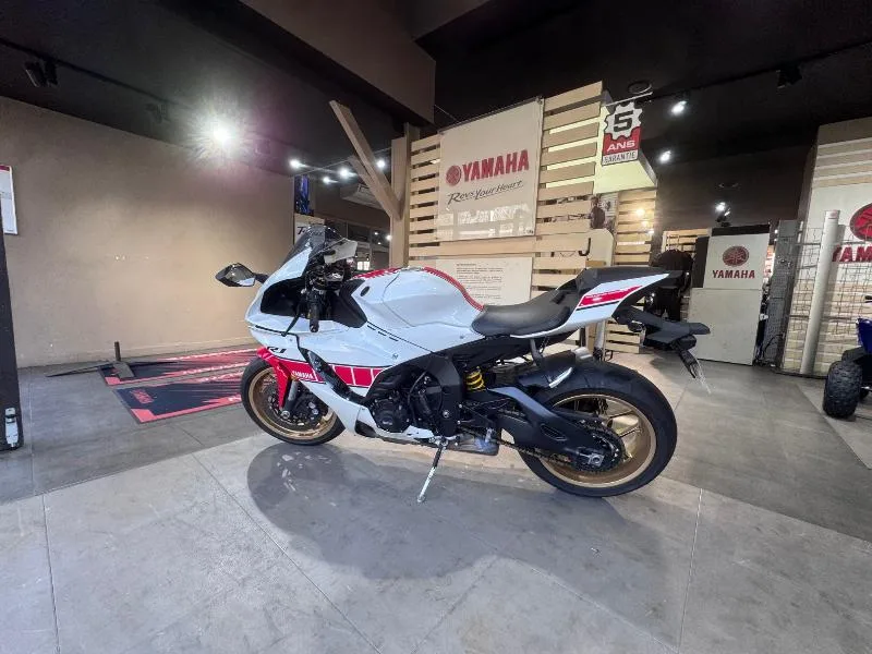YZF 1000 R1 60TH