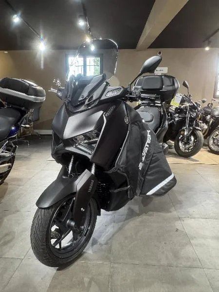 XMAX 125 TECH MAX