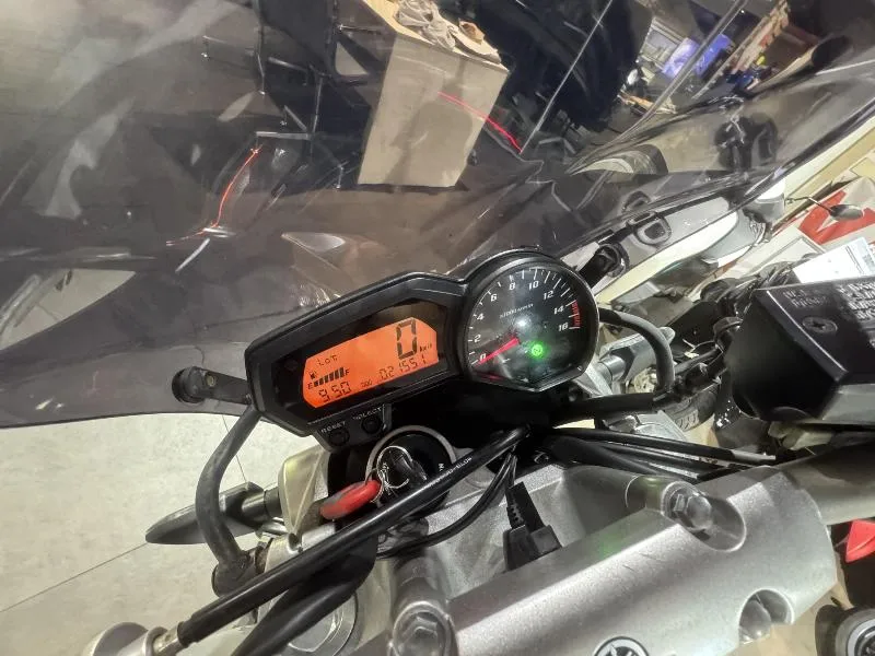 FZ6 