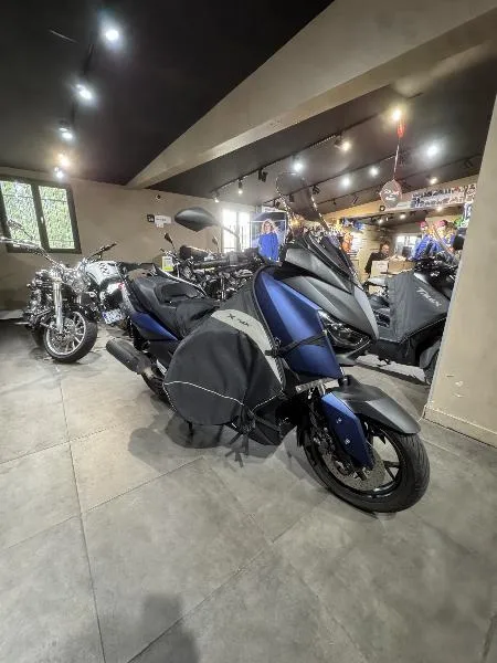XMAX 125
