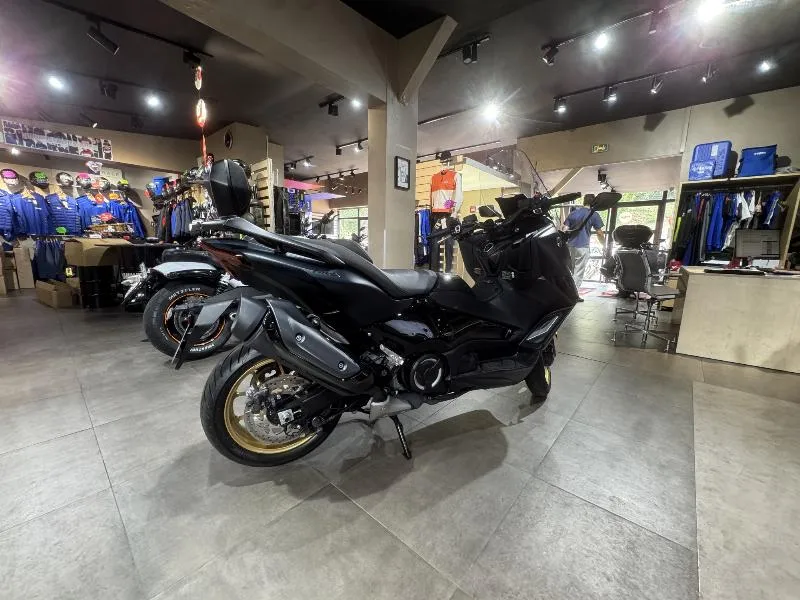 XP TMAX 560 TECH MAX