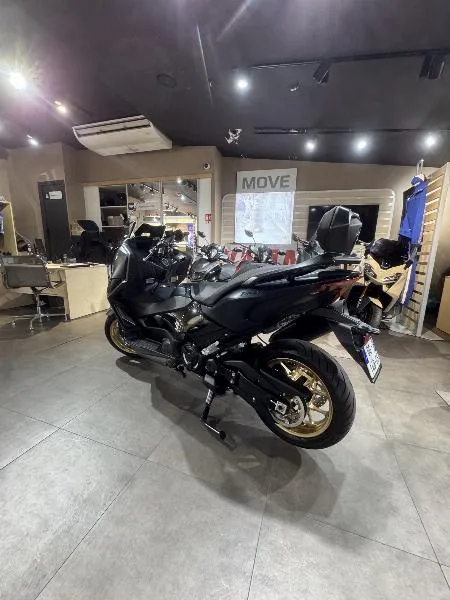 XP TMAX 560 TECH MAX