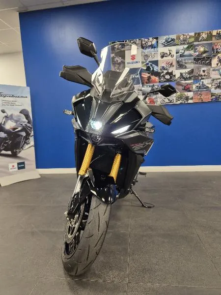 GSXS 1000 GX