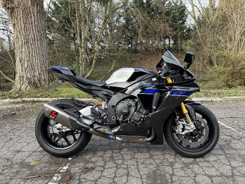 YZF 1000 R1 M