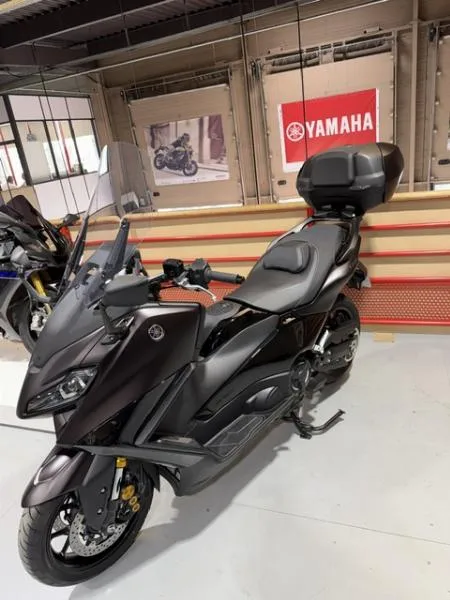 XP TMAX 560 TECH MAX